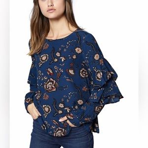 Sanctuary Clothing Womens Tiered Sleeve Pullover Blouse, Blue Floral, Small